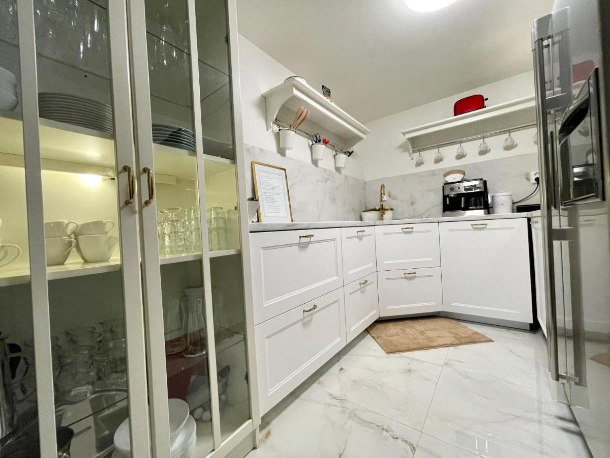 Vid Gekas Ullared Boende B&B 外观 照片