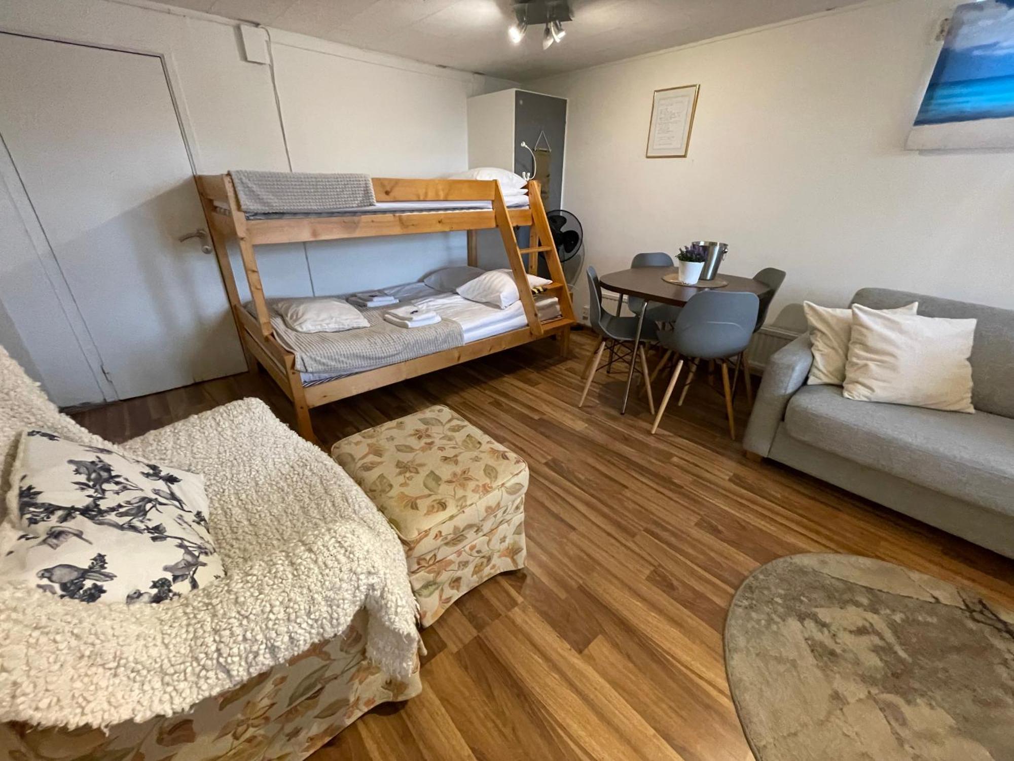 Vid Gekas Ullared Boende B&B 外观 照片